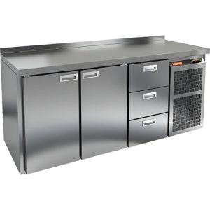Стол холодильный среднетемпературный HiCold GN 113 BR2 TN